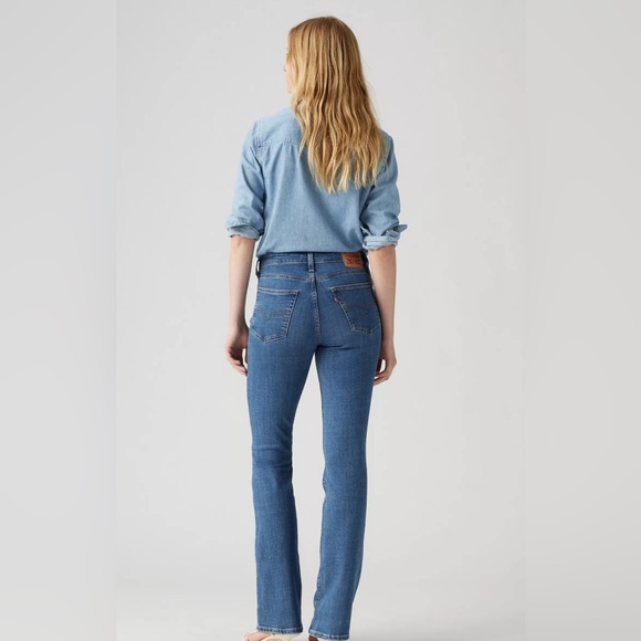 Levi’s 725 High Rise Bootcut Women's Jeans - Picture 3 of 3